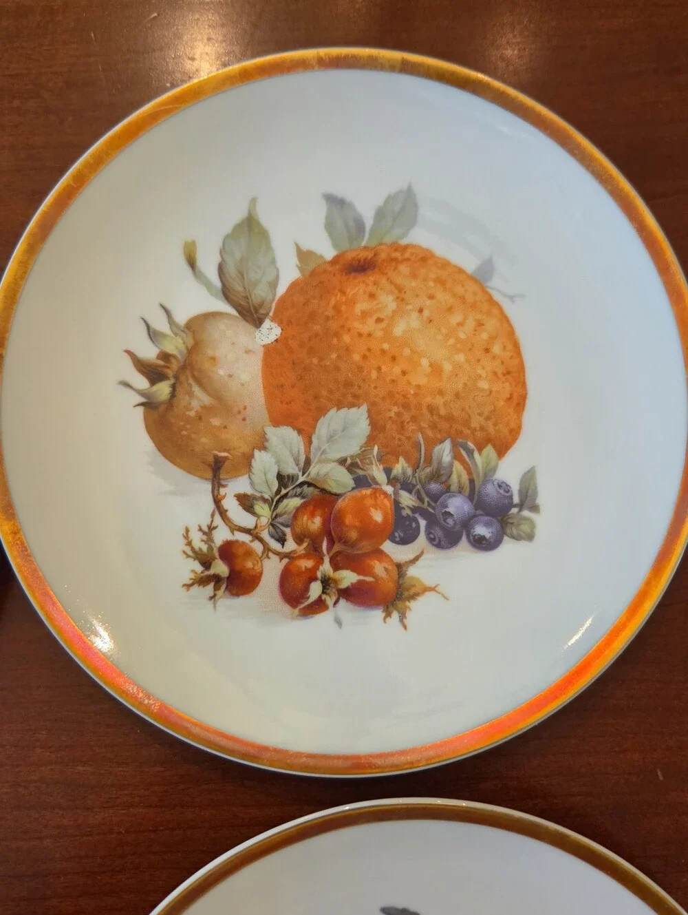 Set of 4 Vtg Golden Crown E&R Orchard Fruit 7.75